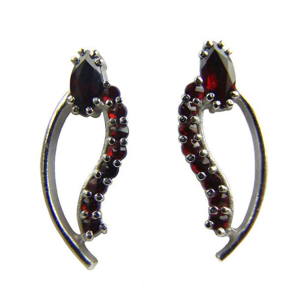 Bohemian Garnet Earring "Aneta"