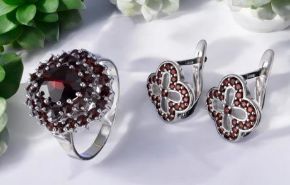 Garnet Jewelry