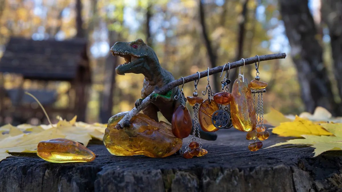 amber dinosaurs