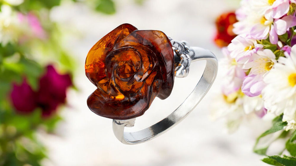 amber flower ring