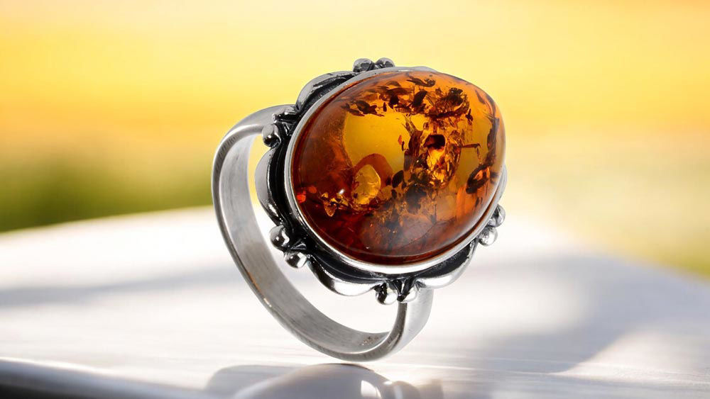 Elegant Classic Amber Ring